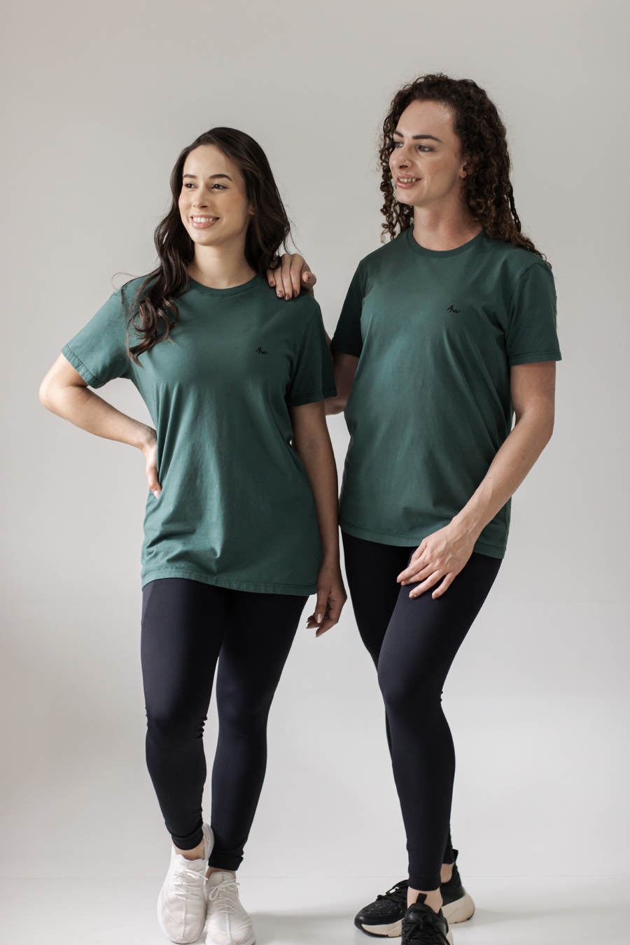 Camiseta 100% algodão Premium Verde Esmeralda