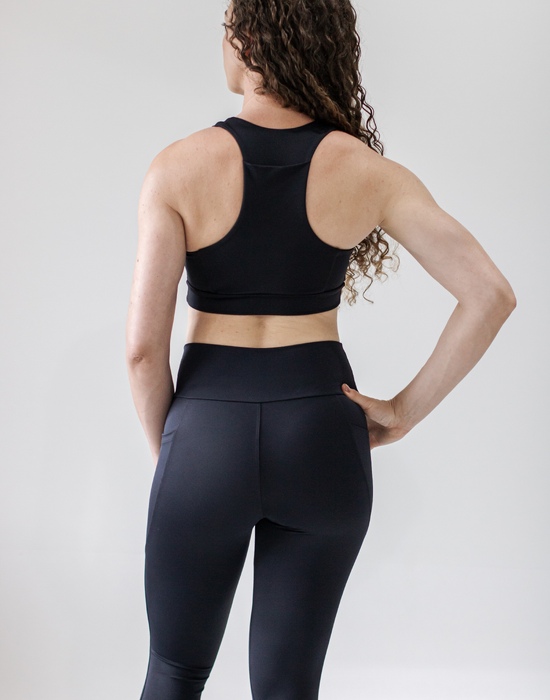 Top High Performance Ultra Black com bolso